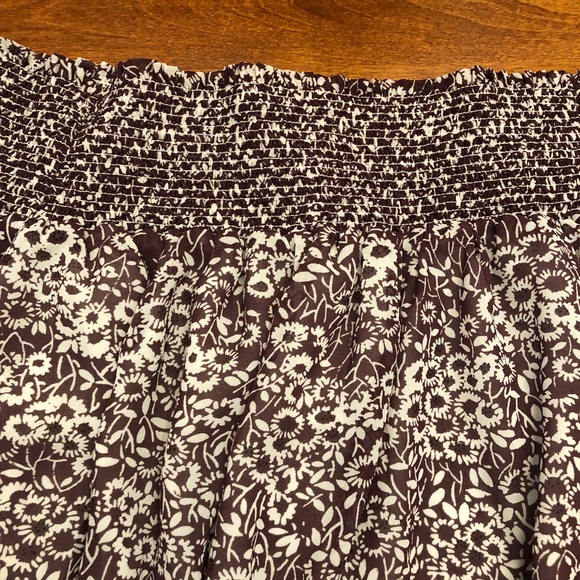 NWT LOFT Off The Shoulder Blouse. Size MP. - Picture 3 of 5